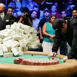 The Time A Professional Gambler Turned $50 Into $40 MILLION… And Eventually Ended Up Broke Net Worth