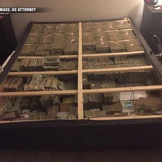 This Is What $20 Million Stuffed In A Mattress Looks Like Net Worth