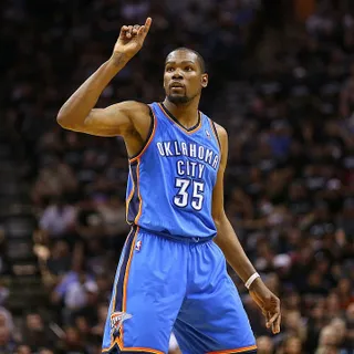 Next Season Kevin Durant Will Make WAY More Money Wearing Shoes Than Playing Basketball… Net Worth