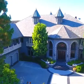 Dr Dre Lists Woodland Hills Mansion For $5.25 Million Net Worth