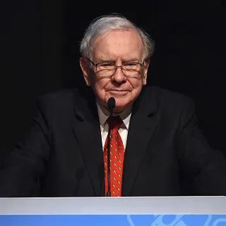 If You Invested $1000 With Warren Buffett Back In 1964, How Rich Would You Be Today??? Net Worth