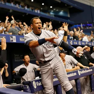Alex Rodriguez Has Finally Gotten His Last Paycheck From The MLB… How Much Did He Make? Net Worth