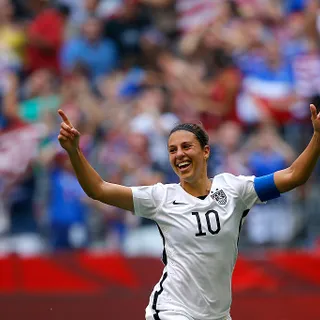Could USWNT Star Carli Lloyd Actually Play In The NFL? Net Worth