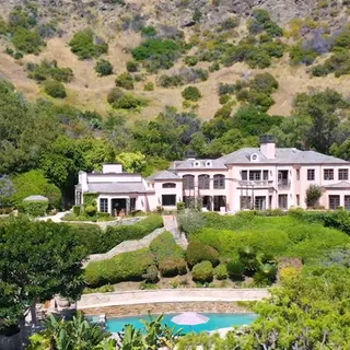 The Former Home Of Kelsey Grammer And Camille Meyer Listed For Almost $20 Million Net Worth