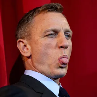 Daniel Craig Says He Doesn't Plan To Give Any Of His Money To His Kids After He Dies