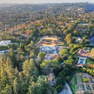 Evan Spiegel Just Snapped Up A $100 Million Unfinished Property Right Across From The Playboy Mansion Net Worth