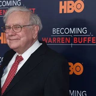 You've Probably Heard Of Warren Buffet's 5 Largest Investments Net Worth