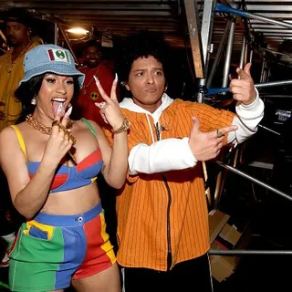 Bruno Mars' House:  The Doo-Wop and Hooligan Sings His Way Into a Hollywood Mansion Net Worth