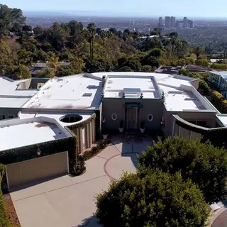 Ellen DeGeneres Lists Beverly Hills Home For Nearly $18 Million Net Worth