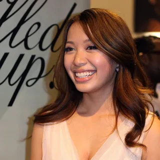 From Food Stamps To $500 Million Digital Beauty Tycoon: The Michelle Phan Story Net Worth